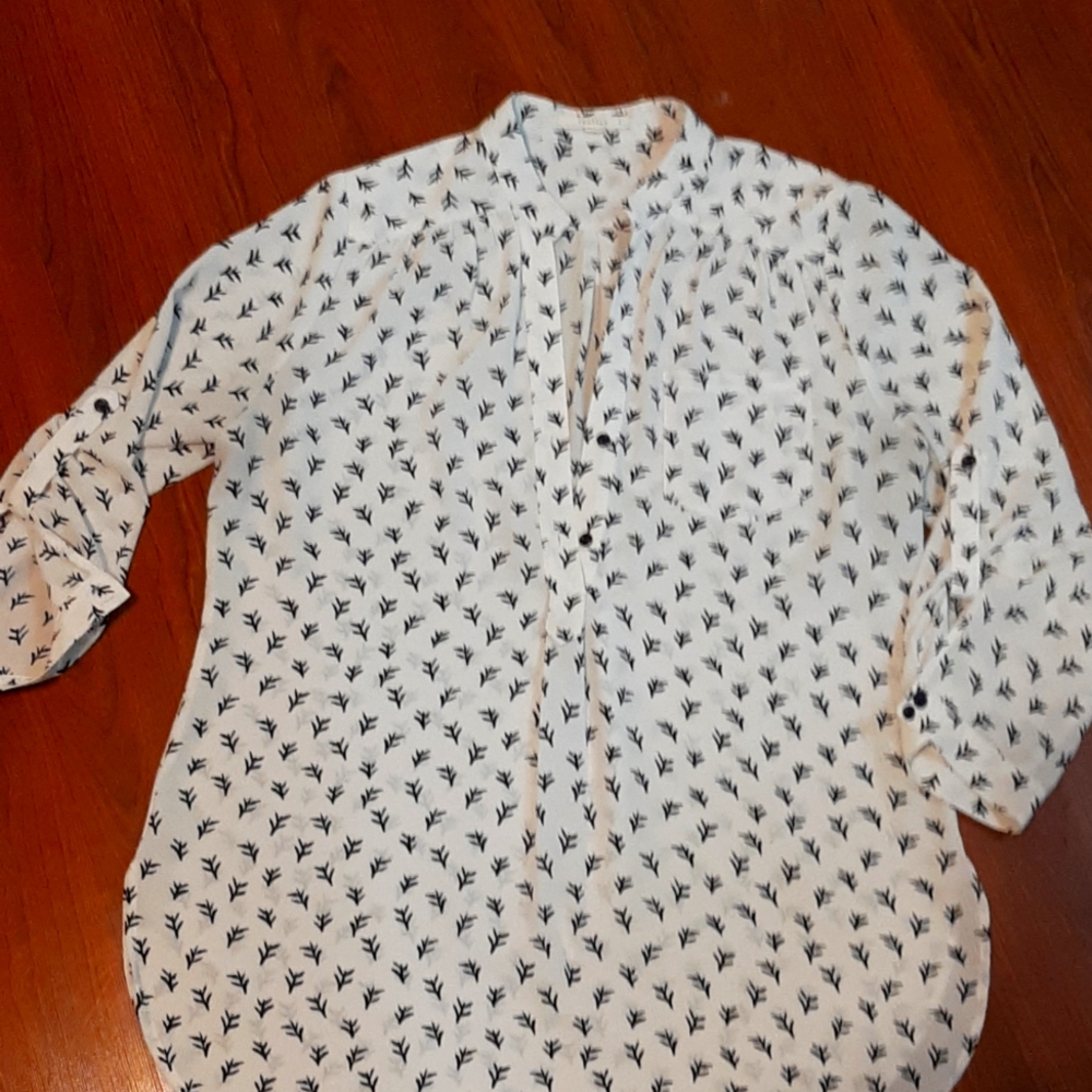 Fun2Fun McKenzie Henley blouse